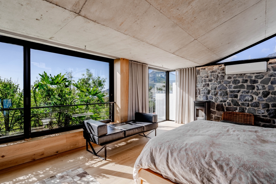 To Let 3 Bedroom Property for Rent in Camps Bay Western Cape